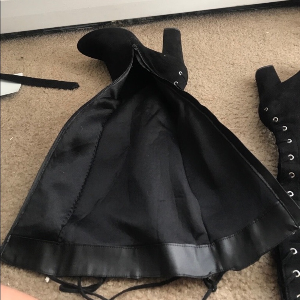 Knee length suede boots - Picture 5 of 6